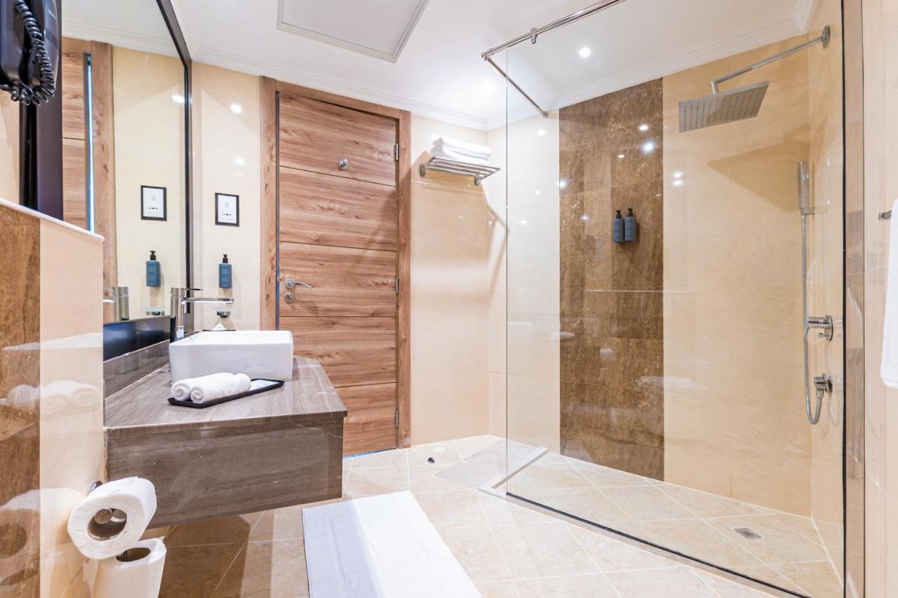 דובאי Pyramisa Hotel Apartments מראה חיצוני תמונה