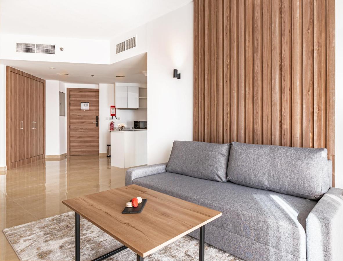 דובאי Pyramisa Hotel Apartments מראה חיצוני תמונה