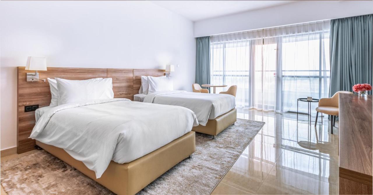 דובאי Pyramisa Hotel Apartments מראה חיצוני תמונה