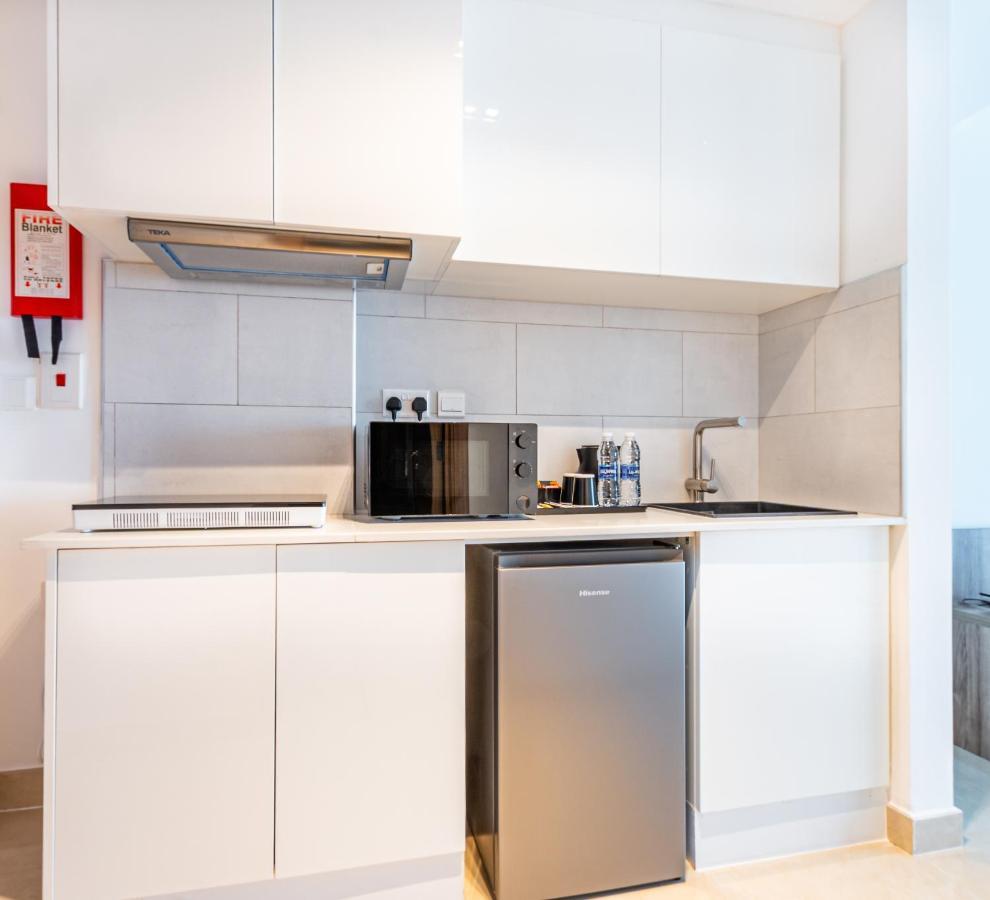 דובאי Pyramisa Hotel Apartments מראה חיצוני תמונה