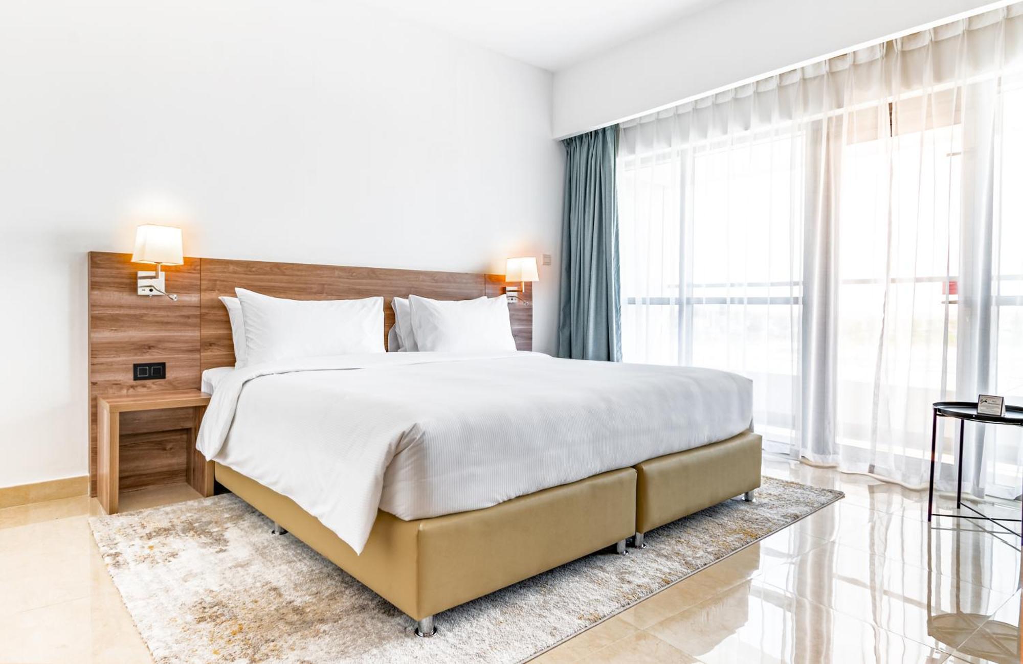 דובאי Pyramisa Hotel Apartments מראה חיצוני תמונה