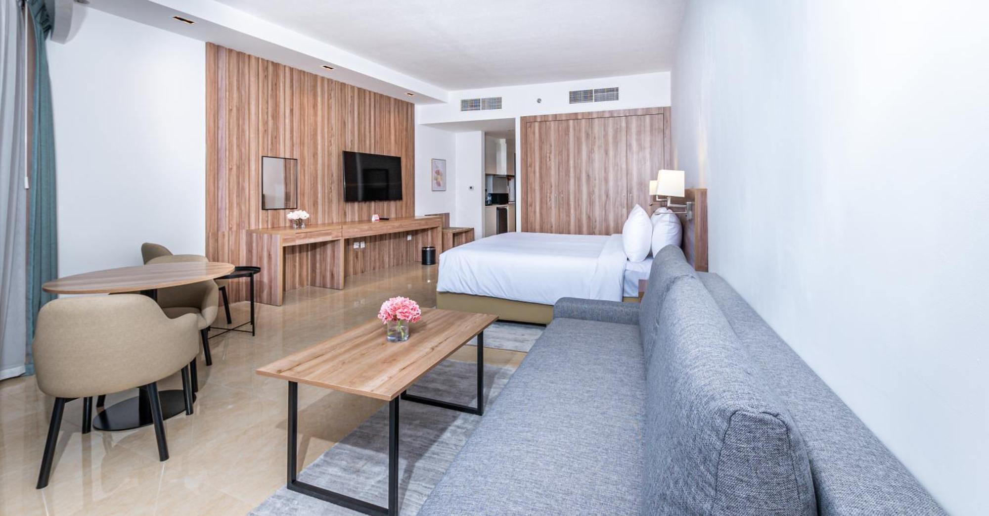 דובאי Pyramisa Hotel Apartments מראה חיצוני תמונה