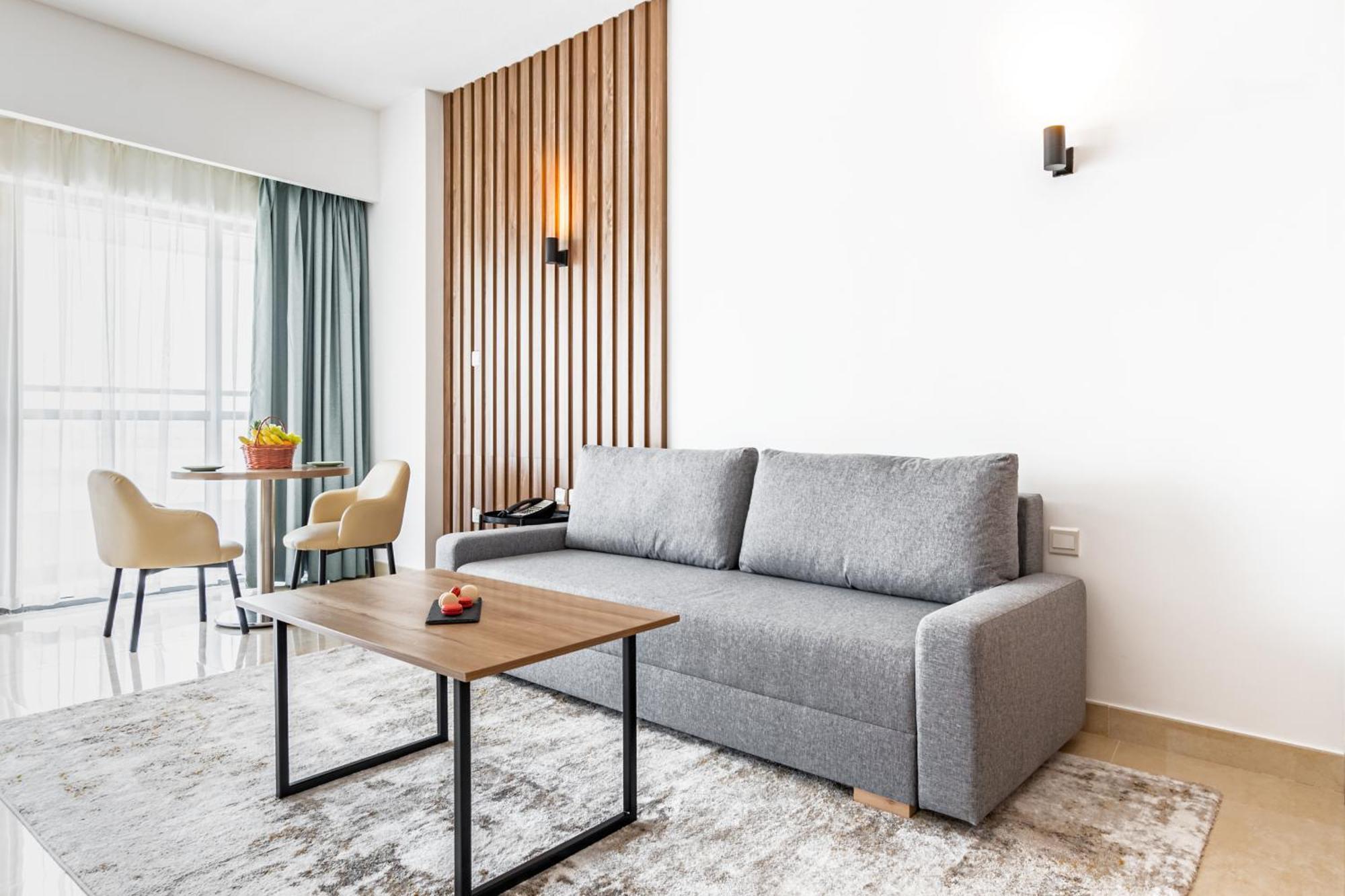 דובאי Pyramisa Hotel Apartments מראה חיצוני תמונה