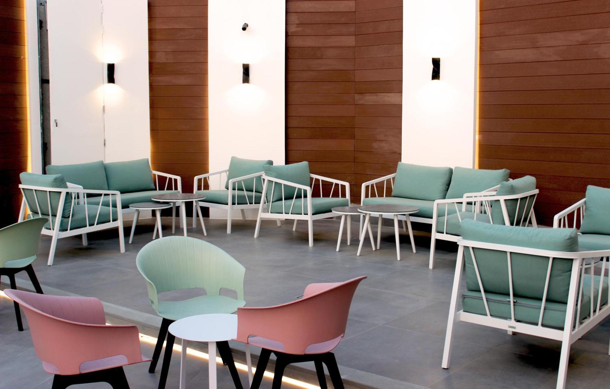 דובאי Pyramisa Hotel Apartments מראה חיצוני תמונה