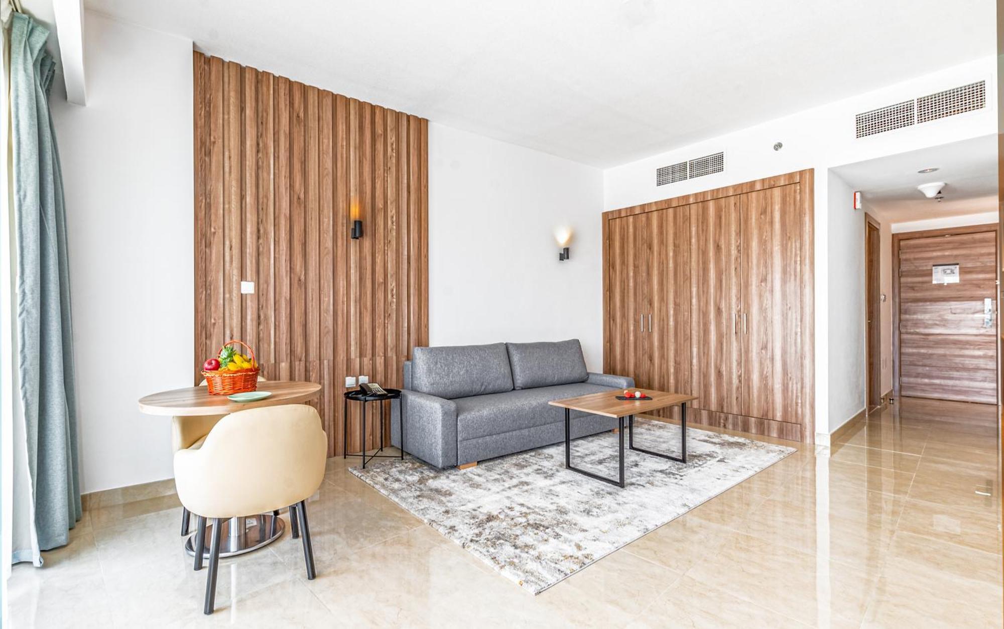 דובאי Pyramisa Hotel Apartments מראה חיצוני תמונה