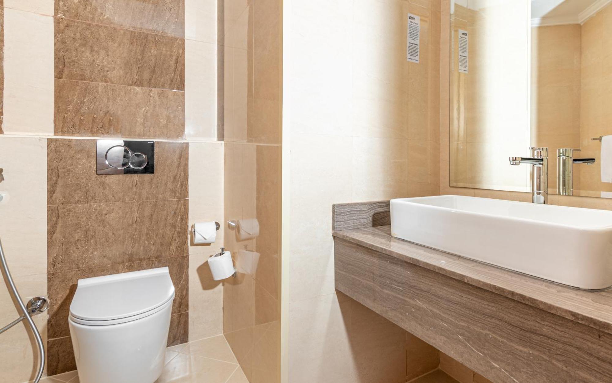 דובאי Pyramisa Hotel Apartments מראה חיצוני תמונה