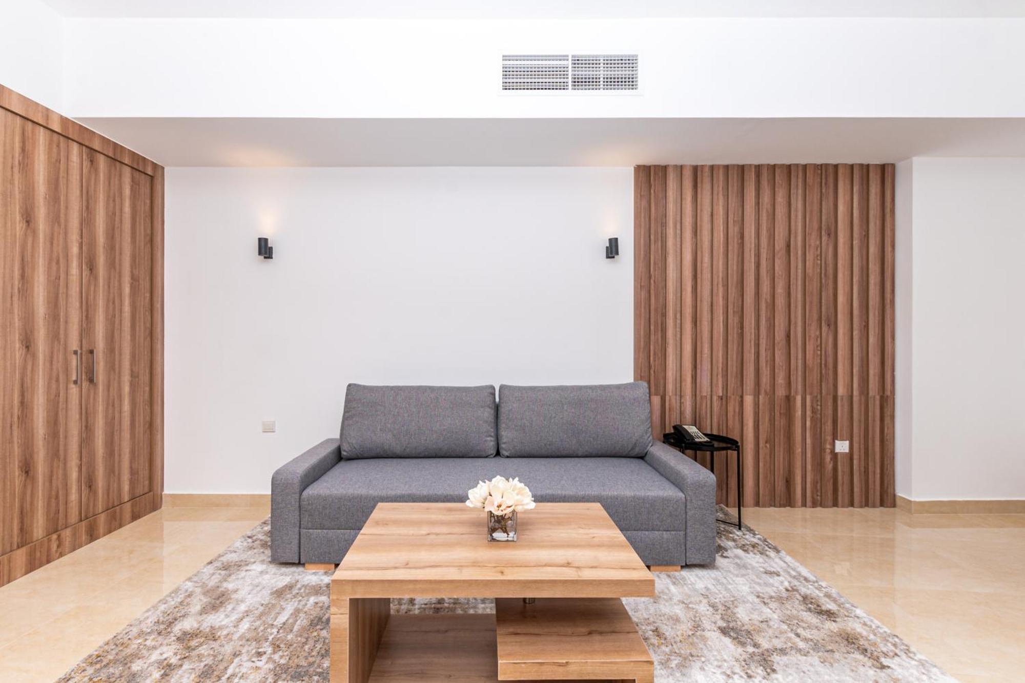 דובאי Pyramisa Hotel Apartments מראה חיצוני תמונה